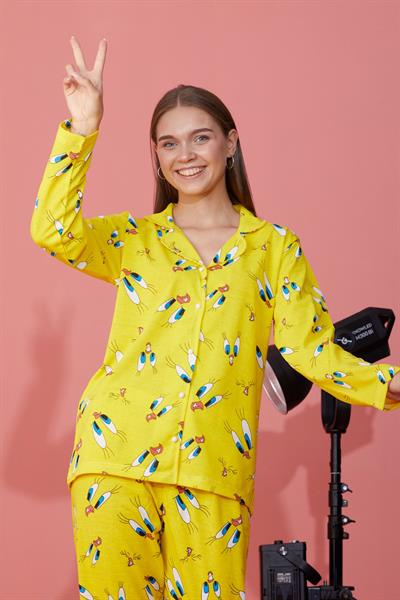 Tweety Desenli Uzun Kol Düğmeli Sarı Pijama Takımı