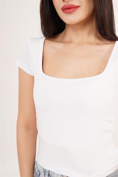 U Yaka Basic Beyaz Tişört