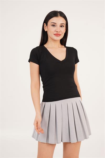 V Yaka Basic Siyah Tişört