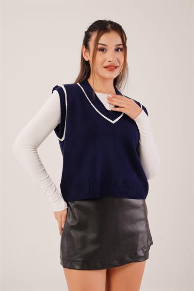 V Yaka Çizgi Şeritli Lacivert Triko Süveter