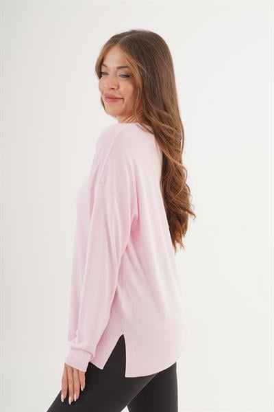 V Yaka Yan Yırtmaçlı İnce Pembe Triko Kazak