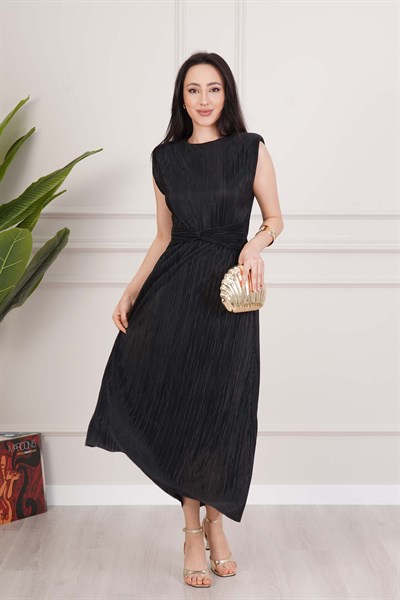 Vatkalı Astarlı Piliseli Bel Detaylı Zarif Siyah Elbise
