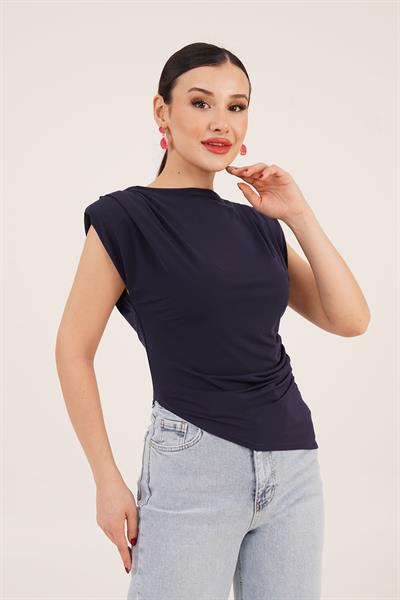 Vatkalı Asimetrik Yandan Büzgülü Lacivert Bluz	