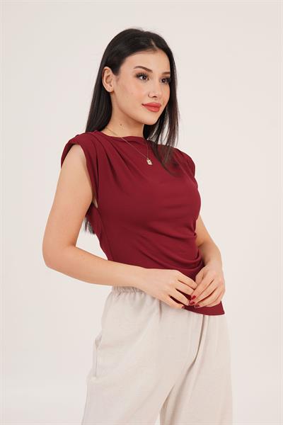 Vatkalı Asimetrik Yandan Büzgülü Bordo Bluz	