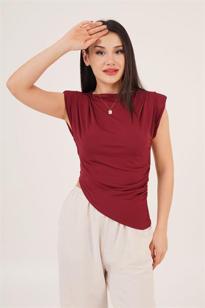 Vatkalı Asimetrik Yandan Büzgülü Bordo Bluz	