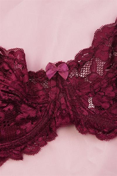Velvet Dreams Serisi Dantelli Mürdüm Bralet Sütyen