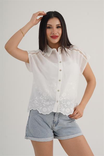 Vual Kısa Kol Nakış İşlemeli Beyaz Gömlek