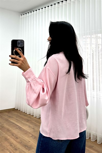 Yaka Bağlamalı Dökümlü Pembe Bluz