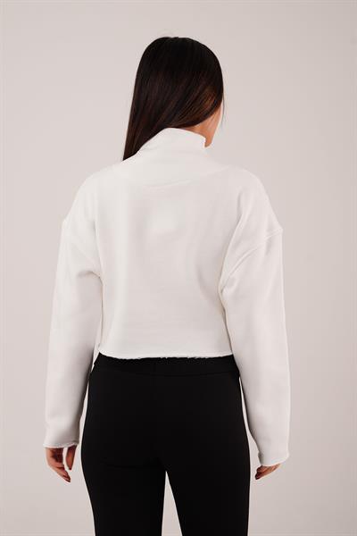 Yaka Fermuarlı Polarlı Beyaz Kısa Sweatshirt