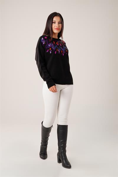 Yaka Payet İşlemeli Salaş Kesim Siyah Triko Kazak