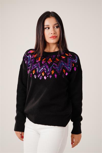 Yaka Payet İşlemeli Salaş Kesim Siyah Triko Kazak