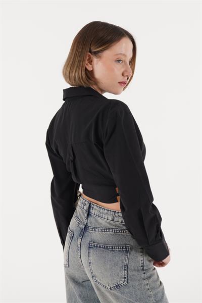 Yan Kemerli Düğmeli Siyah Crop Gömlek