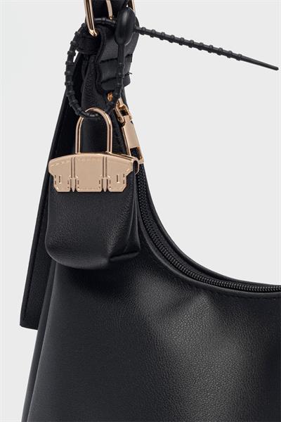 Charmlı Salaş Omuz Çantası Siyah