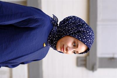 Çiçek Desenli Bürümcük Eşarp Lacivert