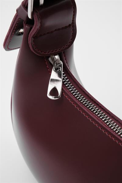 Deri Oval Baget Çanta Bordo