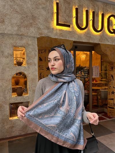 Etnik Desenli Şal Somon