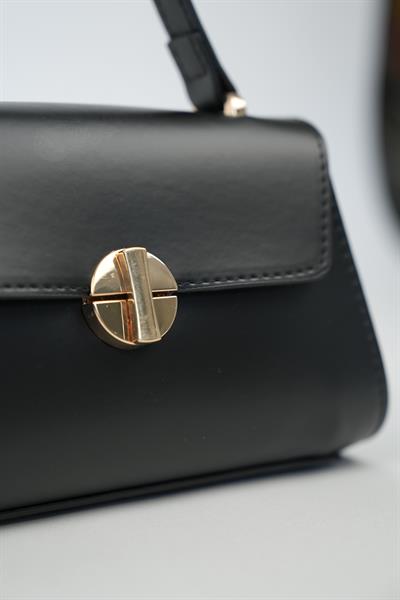 Kapaklı Deri Çanta Siyah