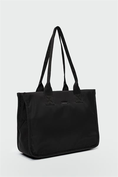 Kapitone Puf Çanta Siyah