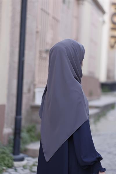 Medine İpeği Eşarp Füme