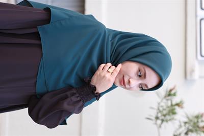 Medine İpeği Eşarp Zümrüt