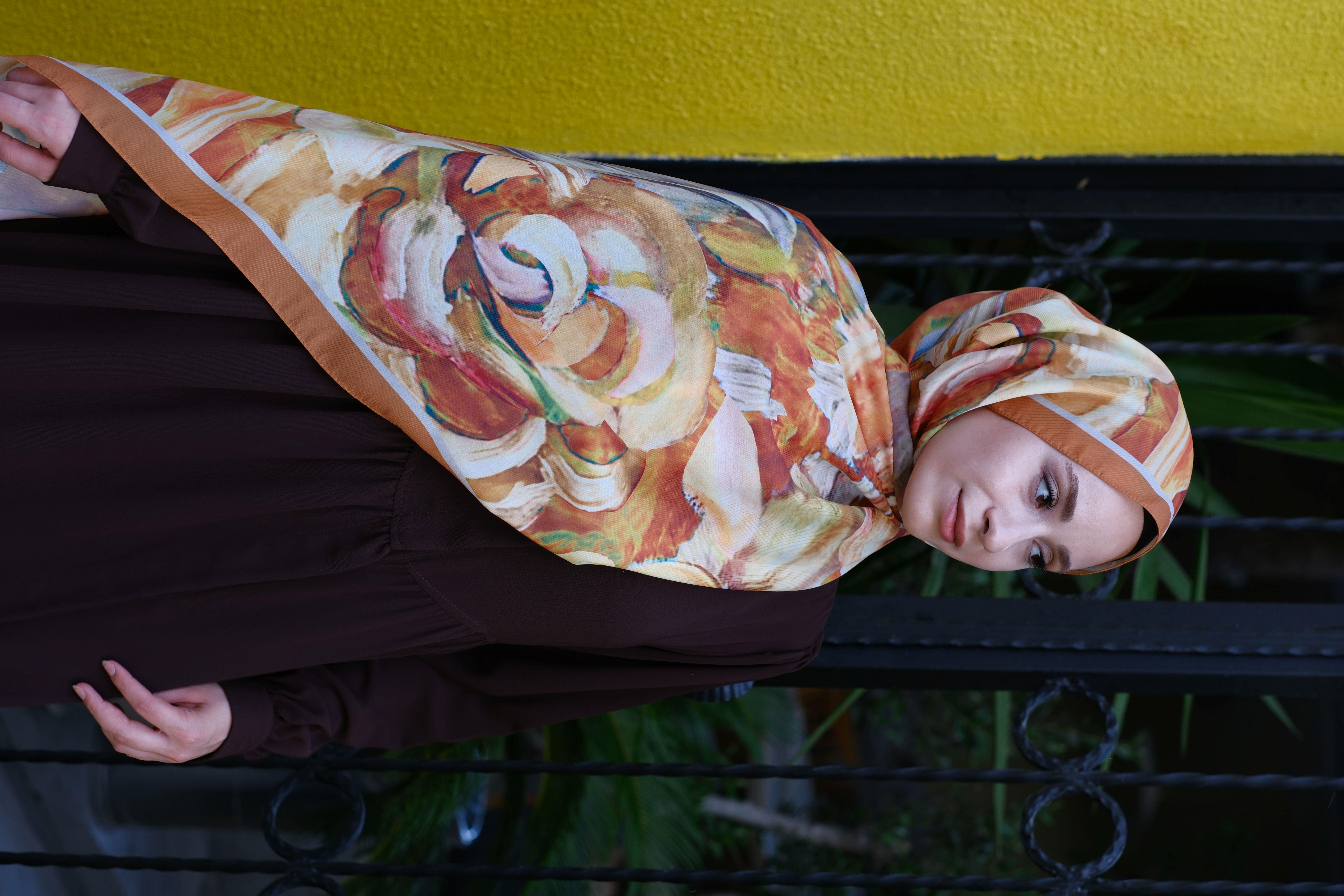 Gül Desenli Şal Hardal