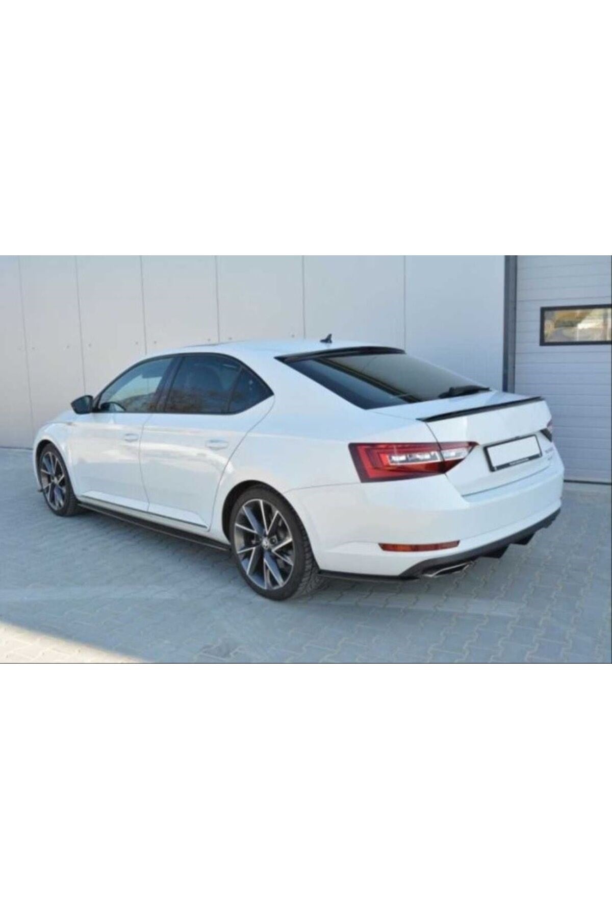 Skoda Super B 2015-2019 Uyumlu Spoiler / Pıano Black - Parlak Siyah