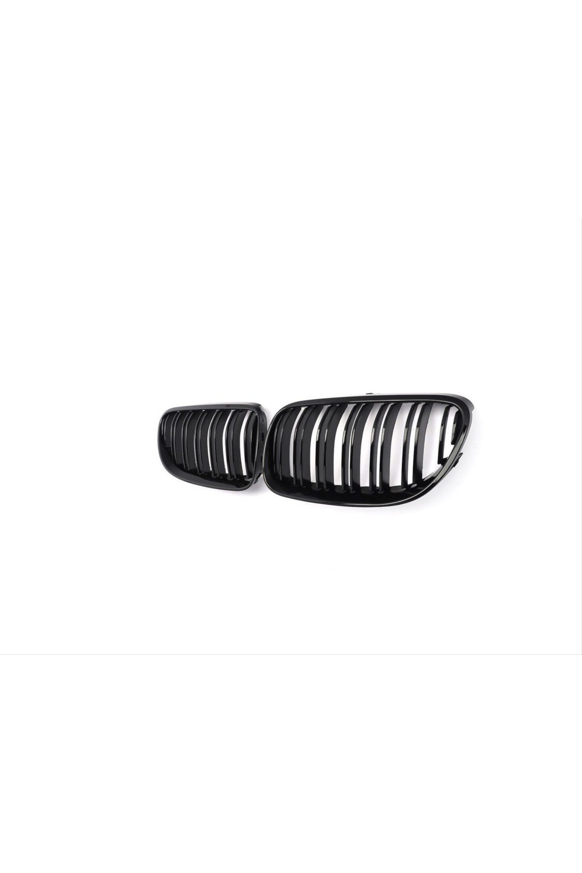 3 Serısı E92 2010-2013 Içın Uyumlu M3 Görünüm Panjur (CIFT CIZGI BÖBREK) Pıano Black (MAKYAJLI KASA)