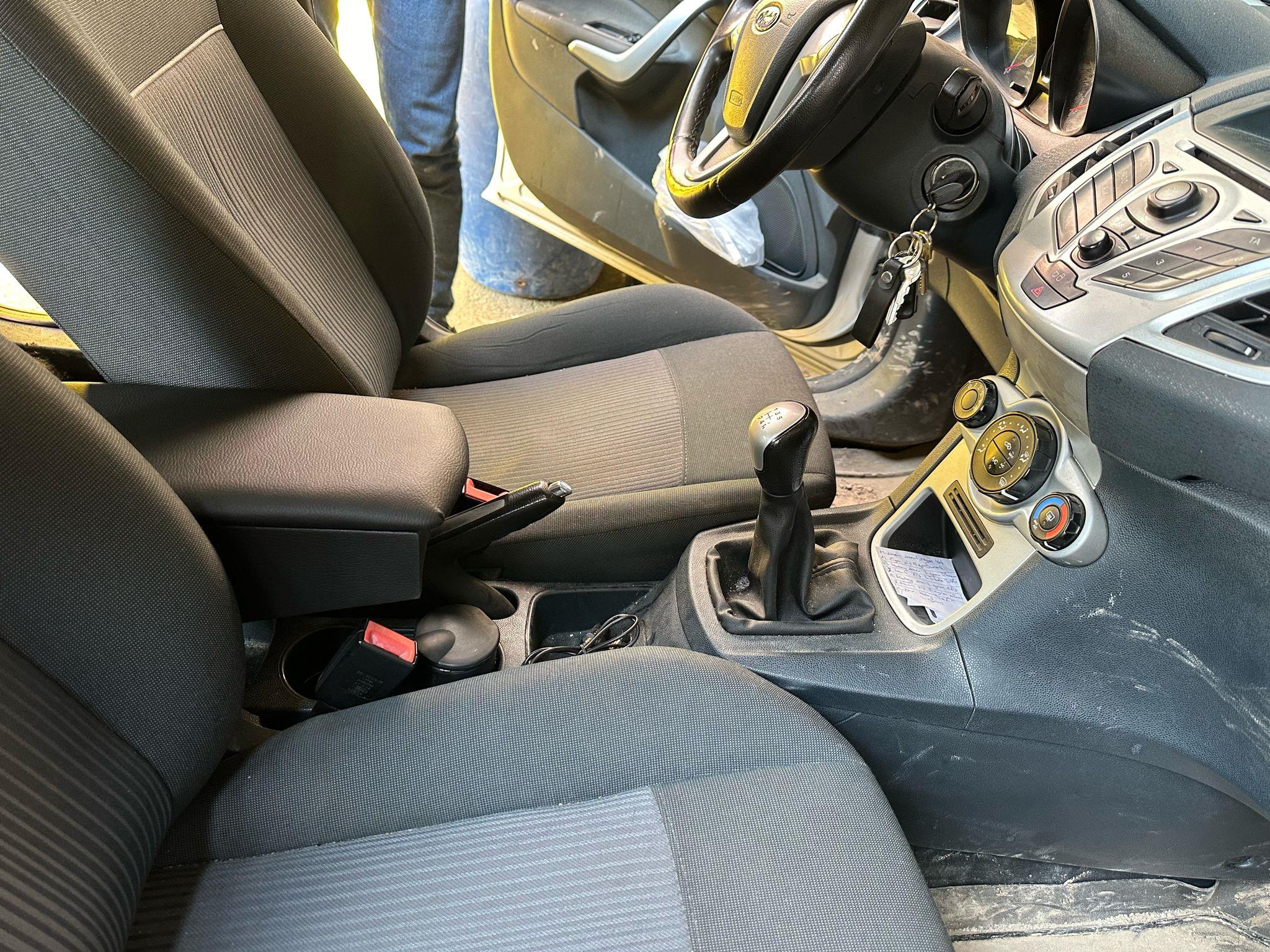 Ford Fiesta Koldayama-Fiesta Kolçak-Fiesta Mdf Kol Dayama