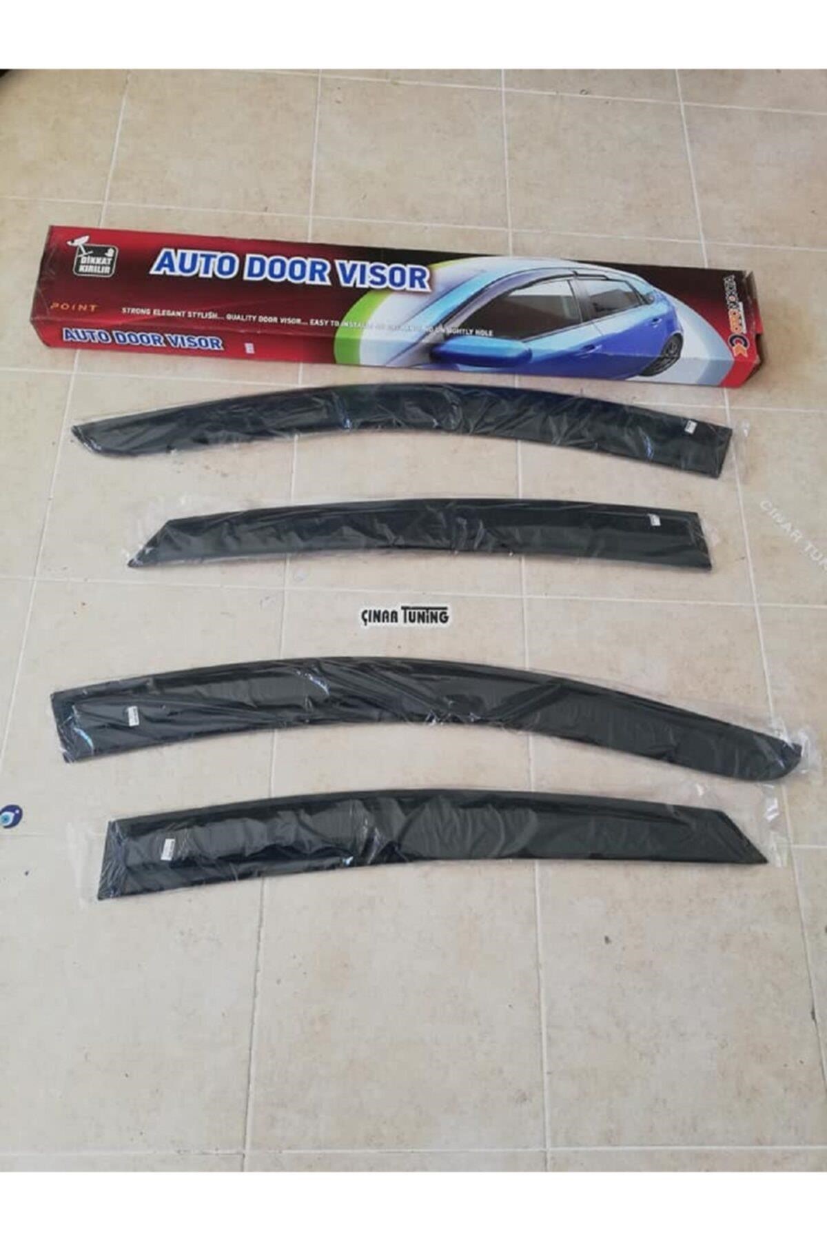 Ford Focus 1 Cam Rüzgarlığı