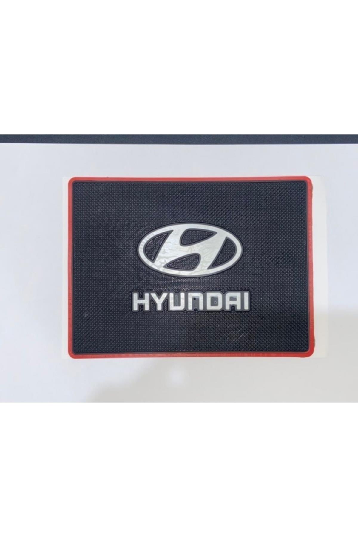 Hyundai Logolu Kaydırmaz Ped