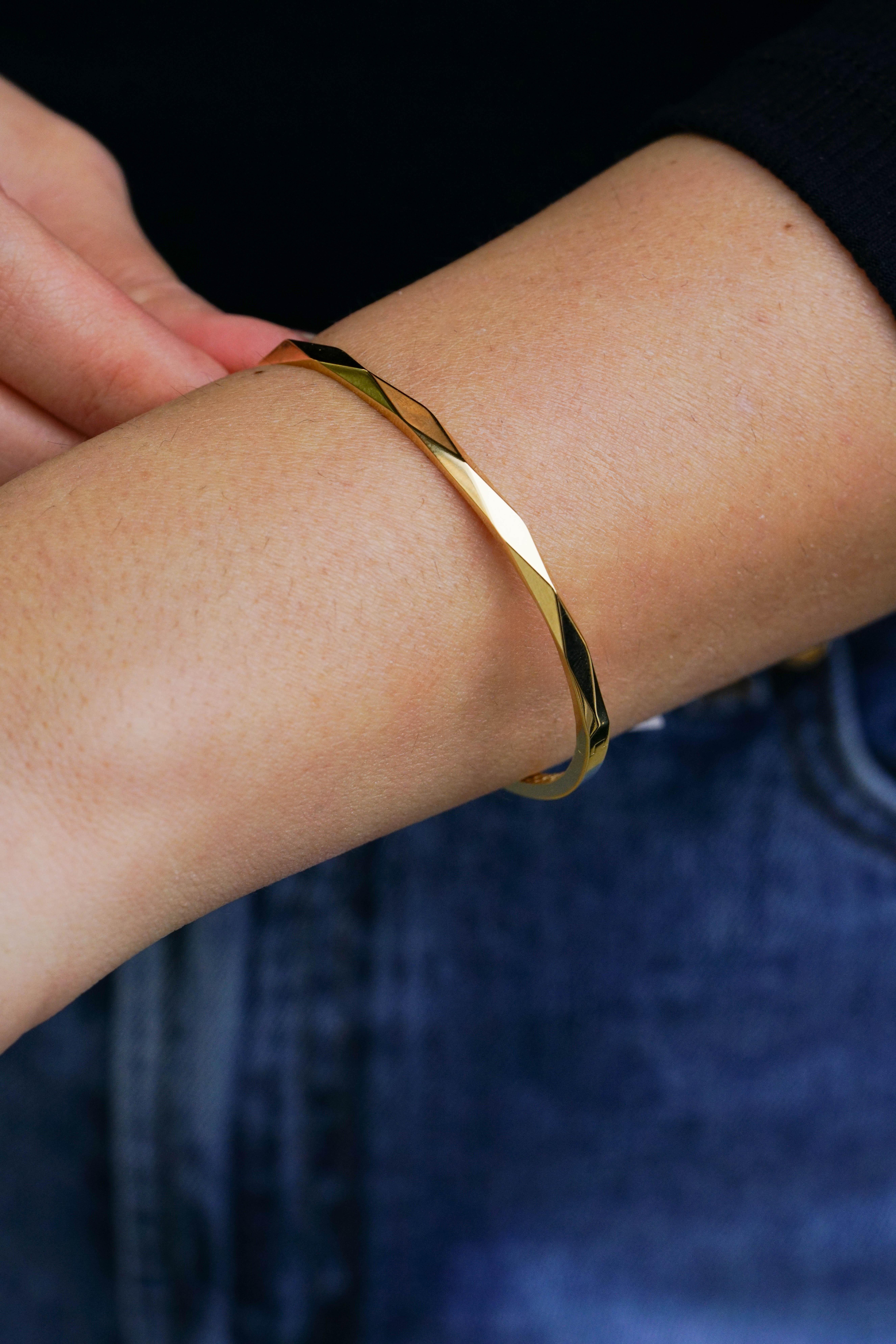 Baklava Model Kelepçe