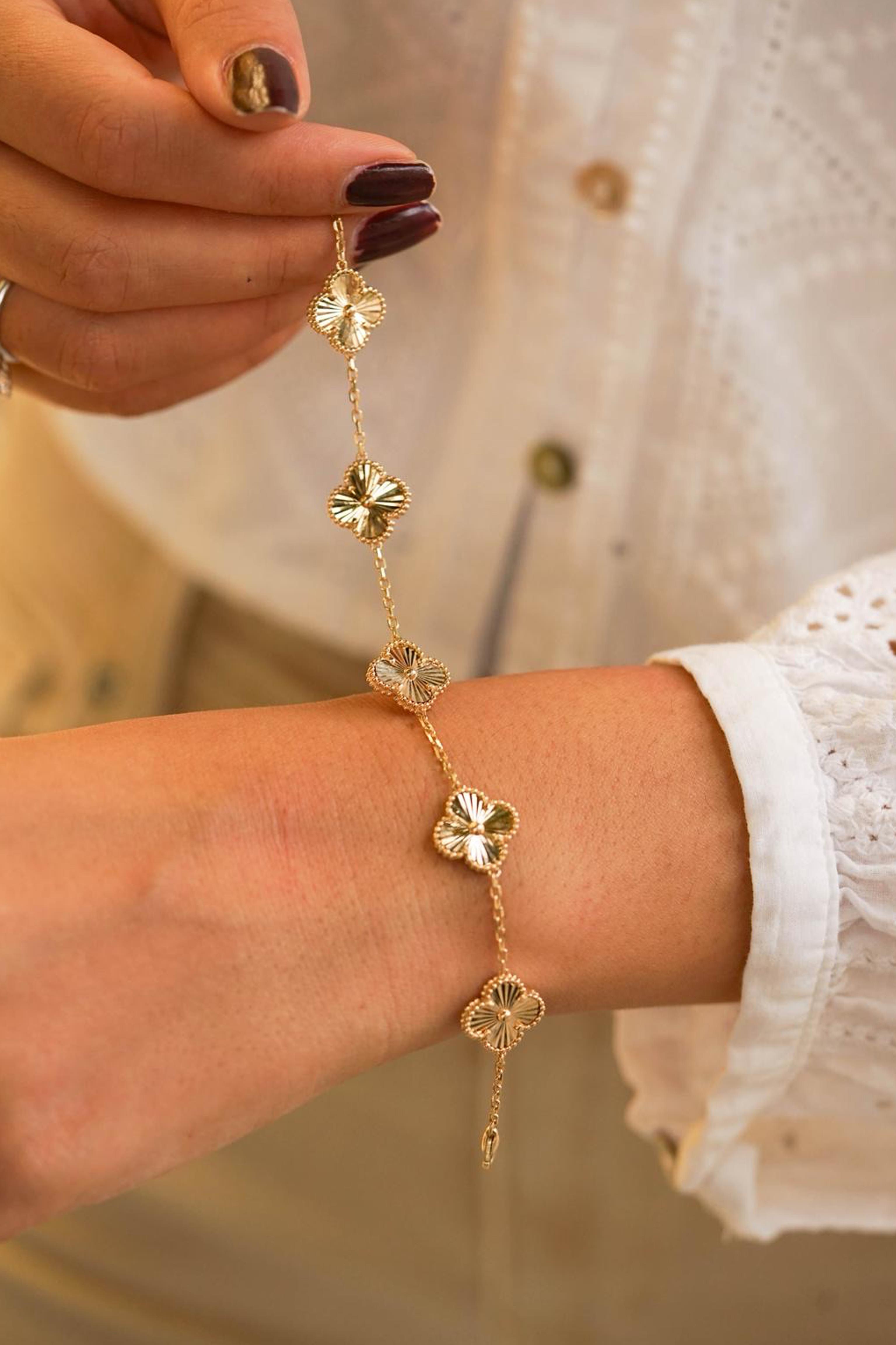 Gold Yonca Bileklik