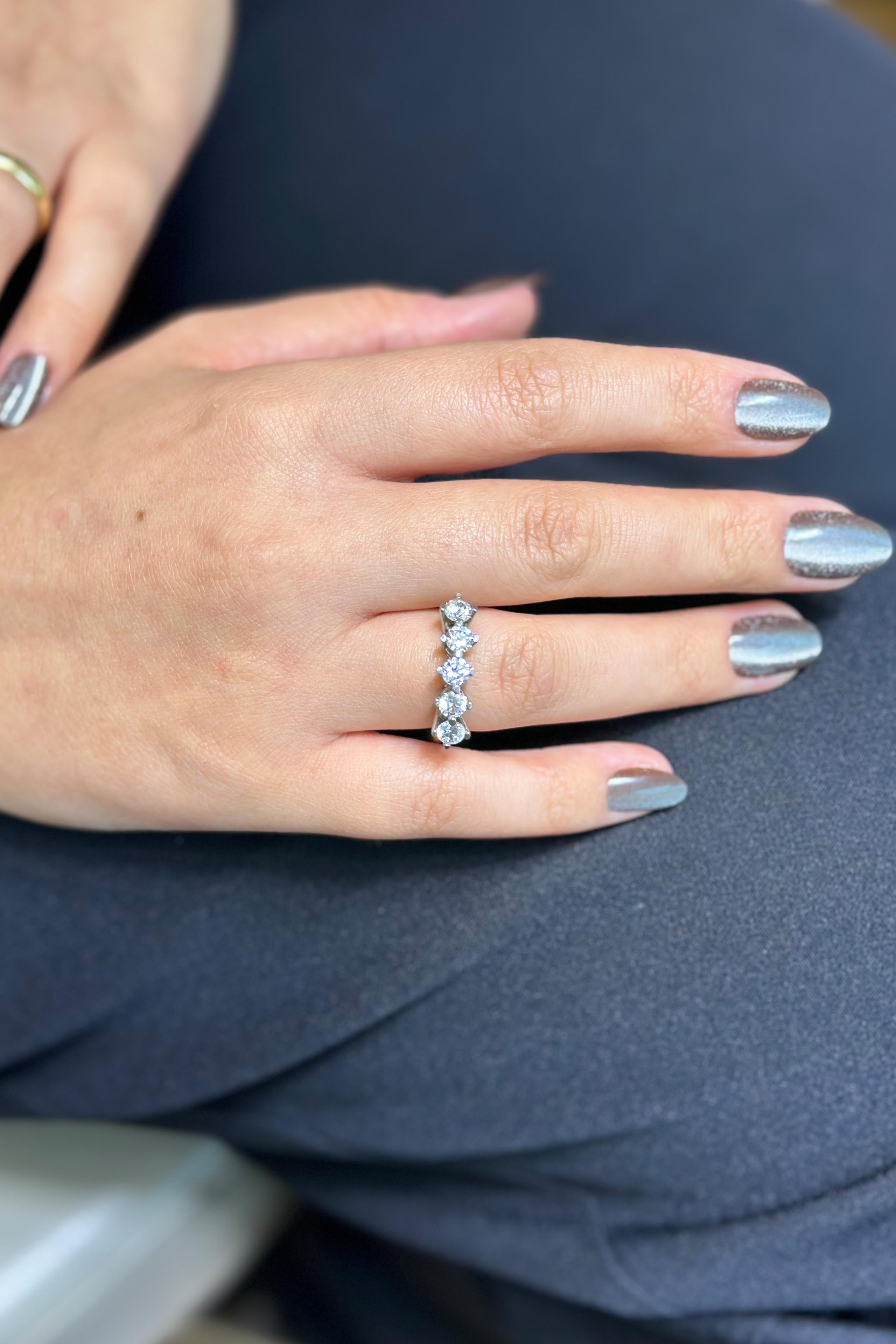 14 Ayar Beştaş Yüzük