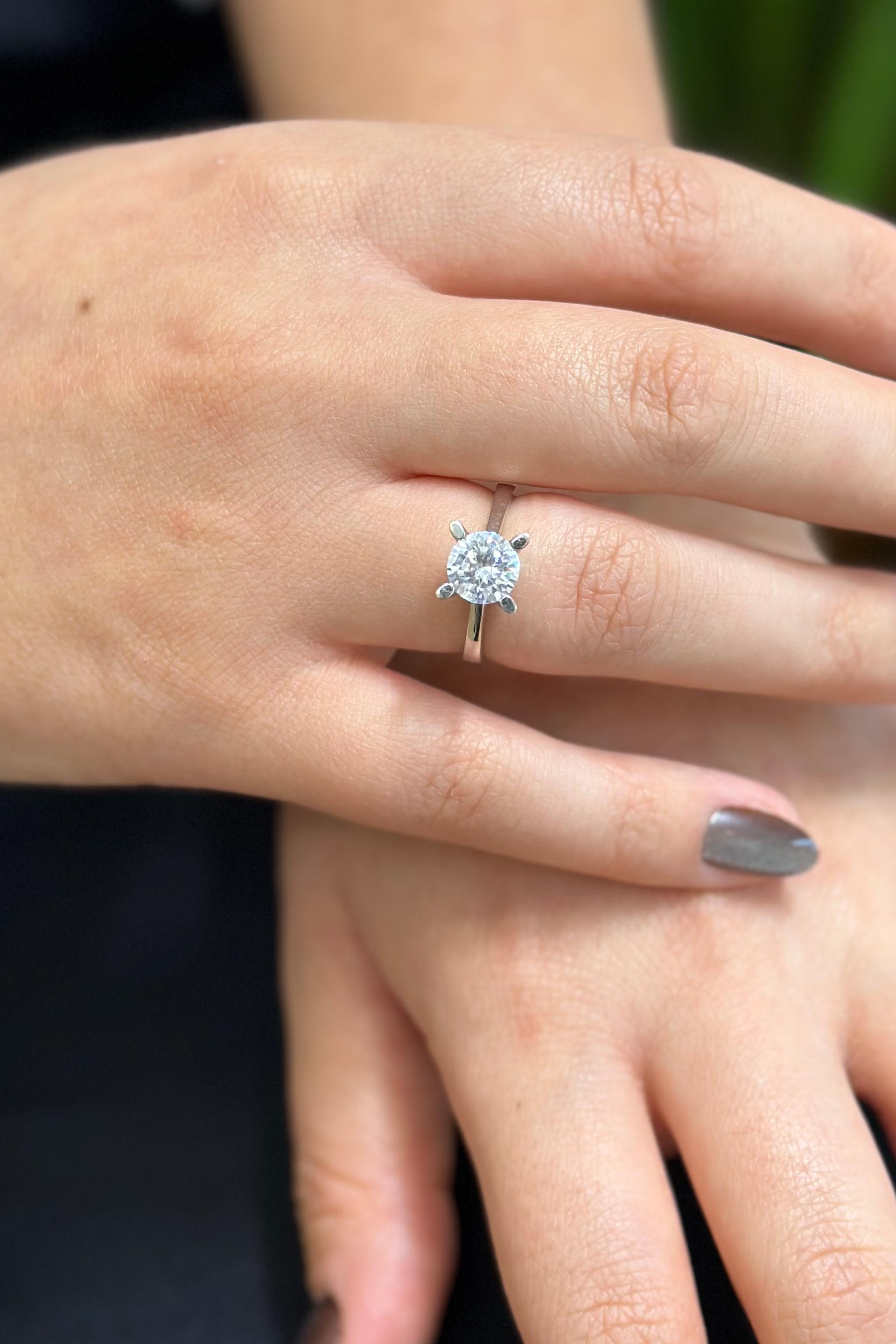 14 Ayar Tektaş Yüzük