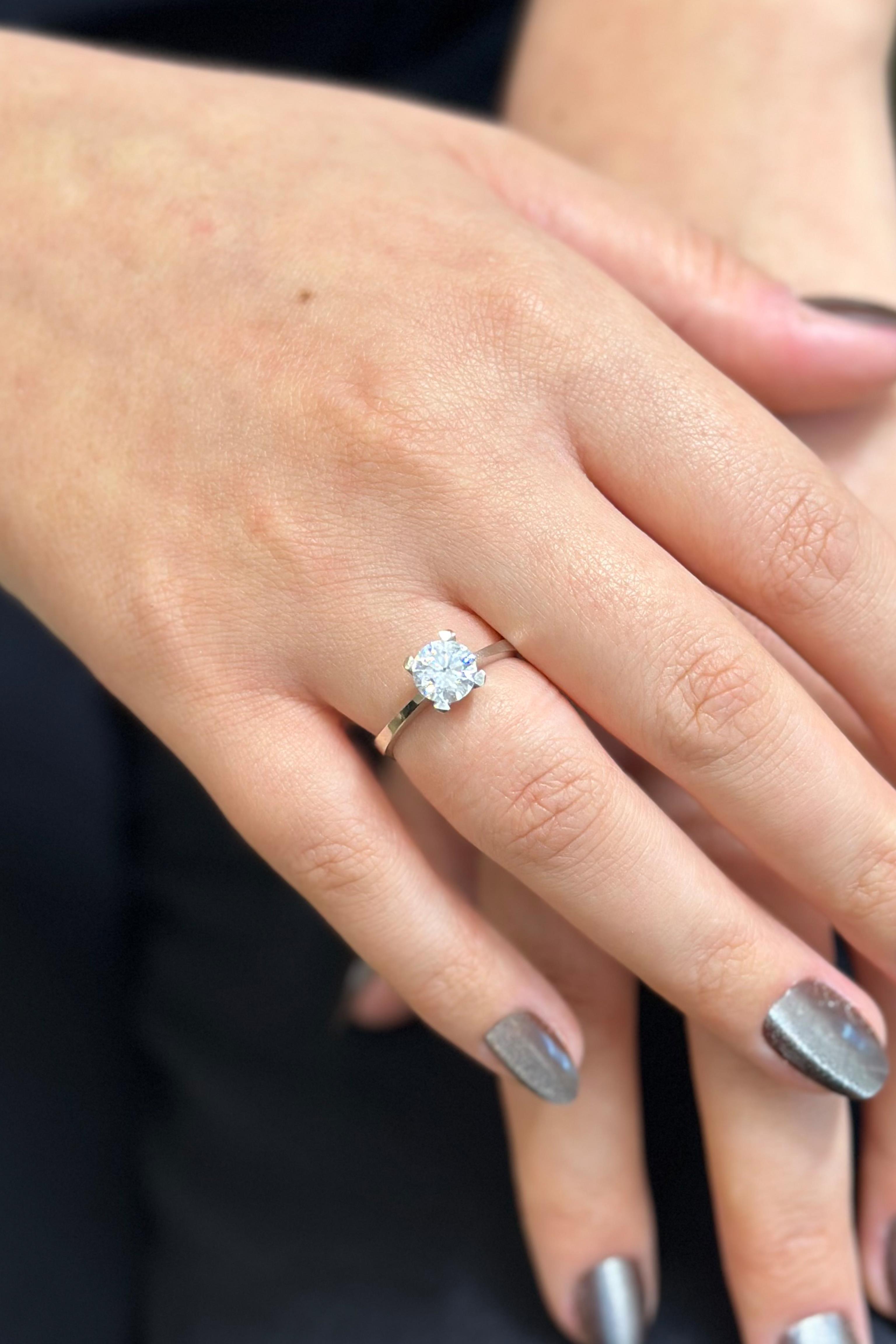 14 Ayar Tektaş Yüzük