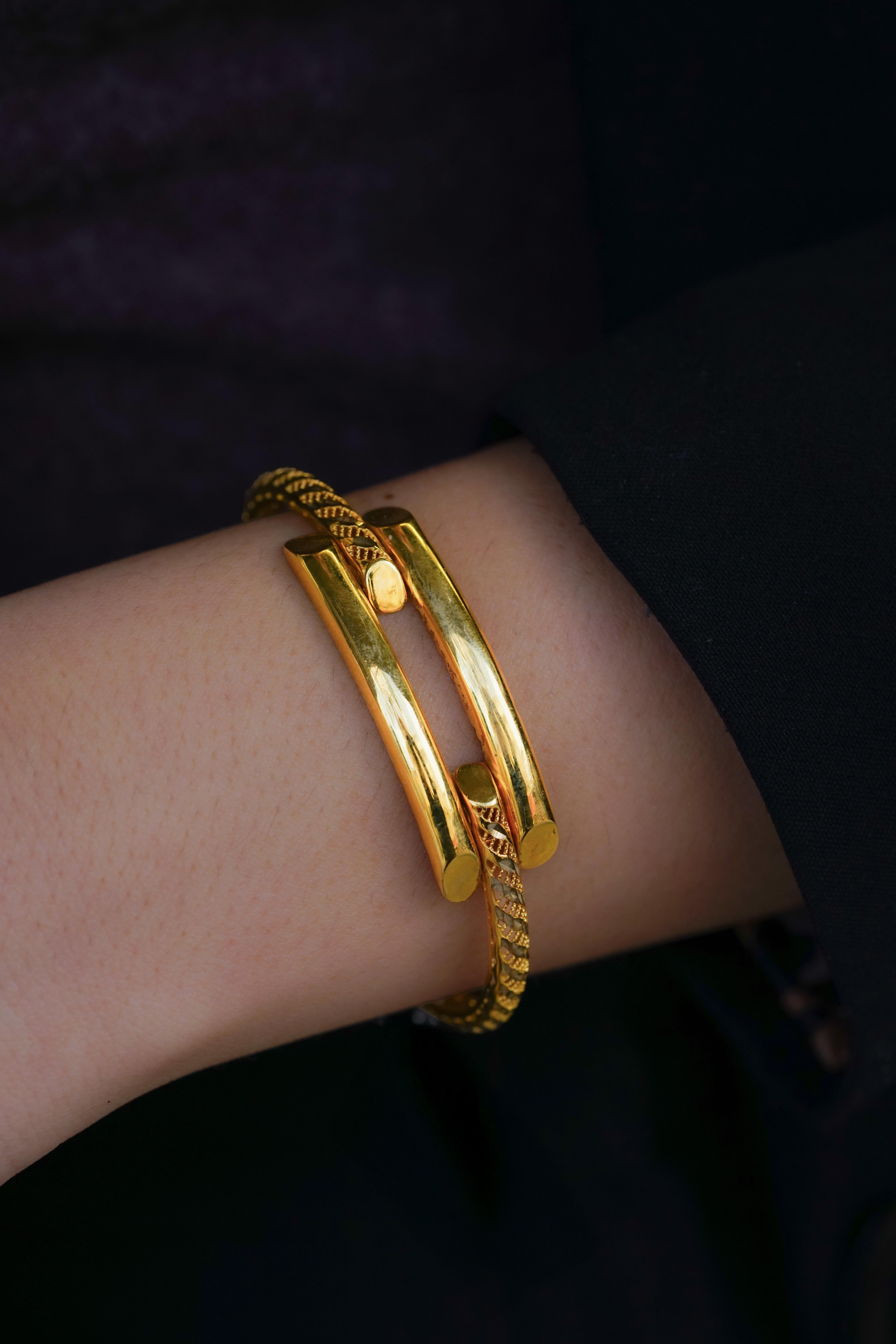 Desenli Kaburga Kelepçe