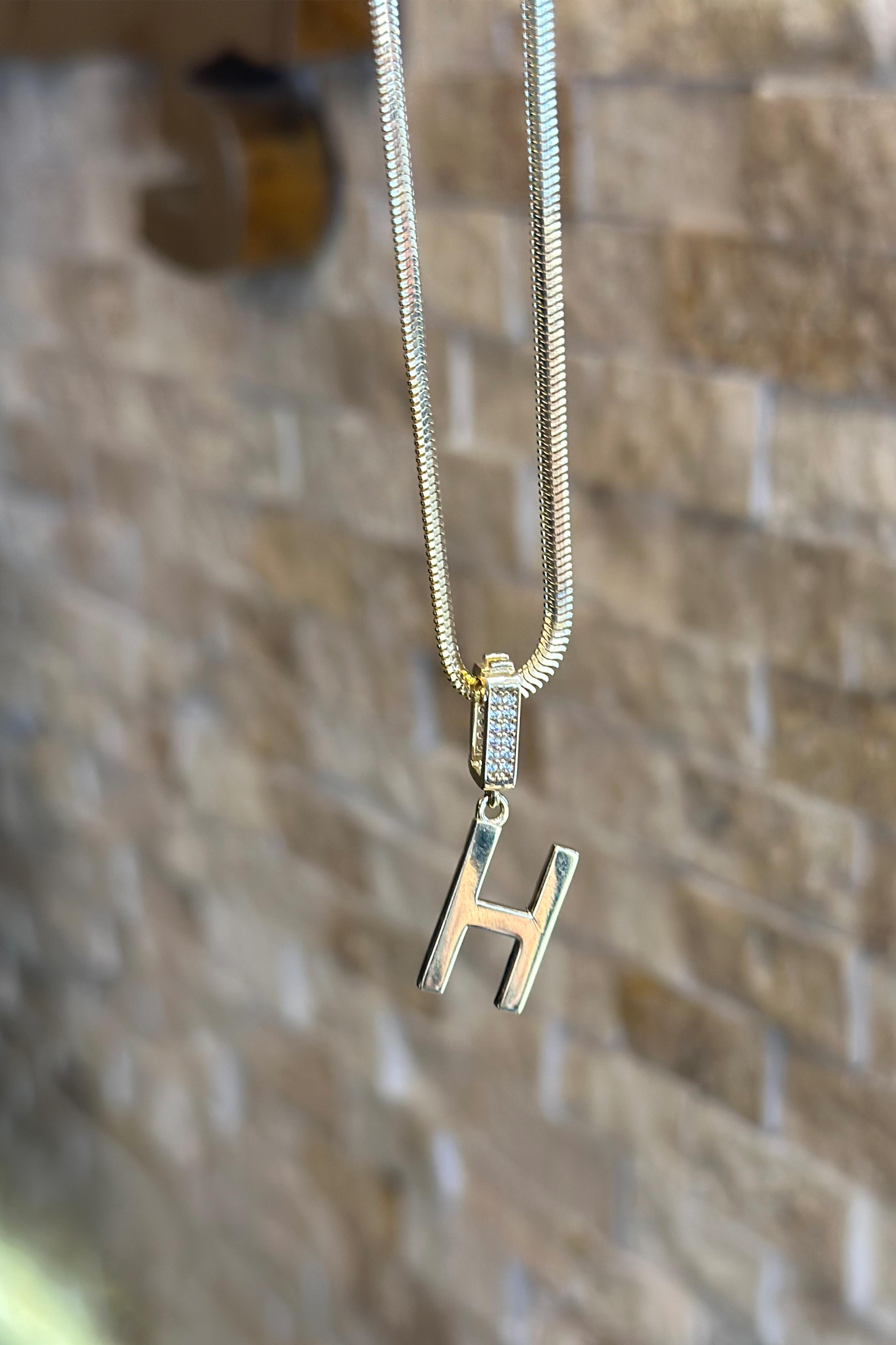 Harf Charm Kolye Ucu