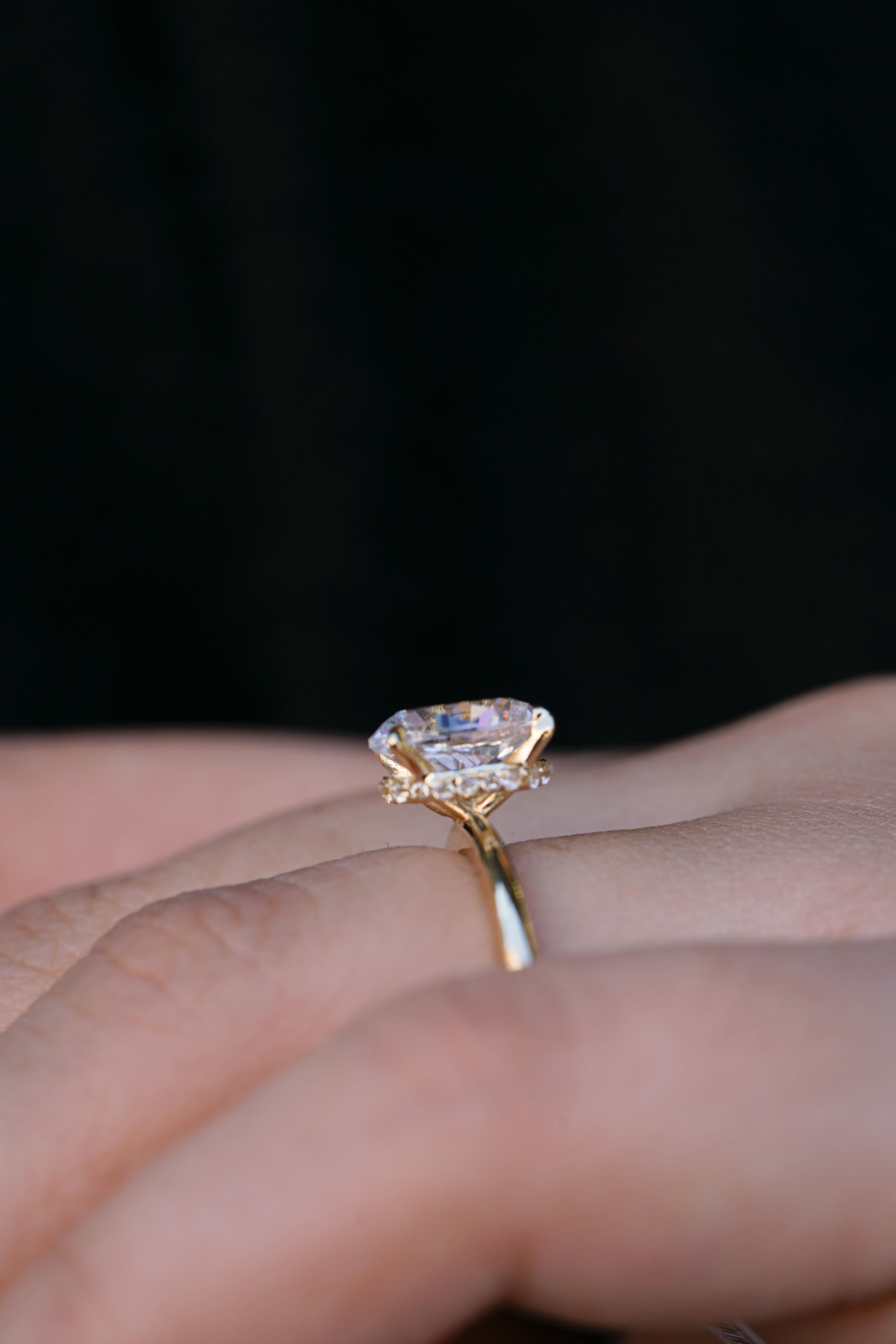 Oval Tektaş Yüzük 