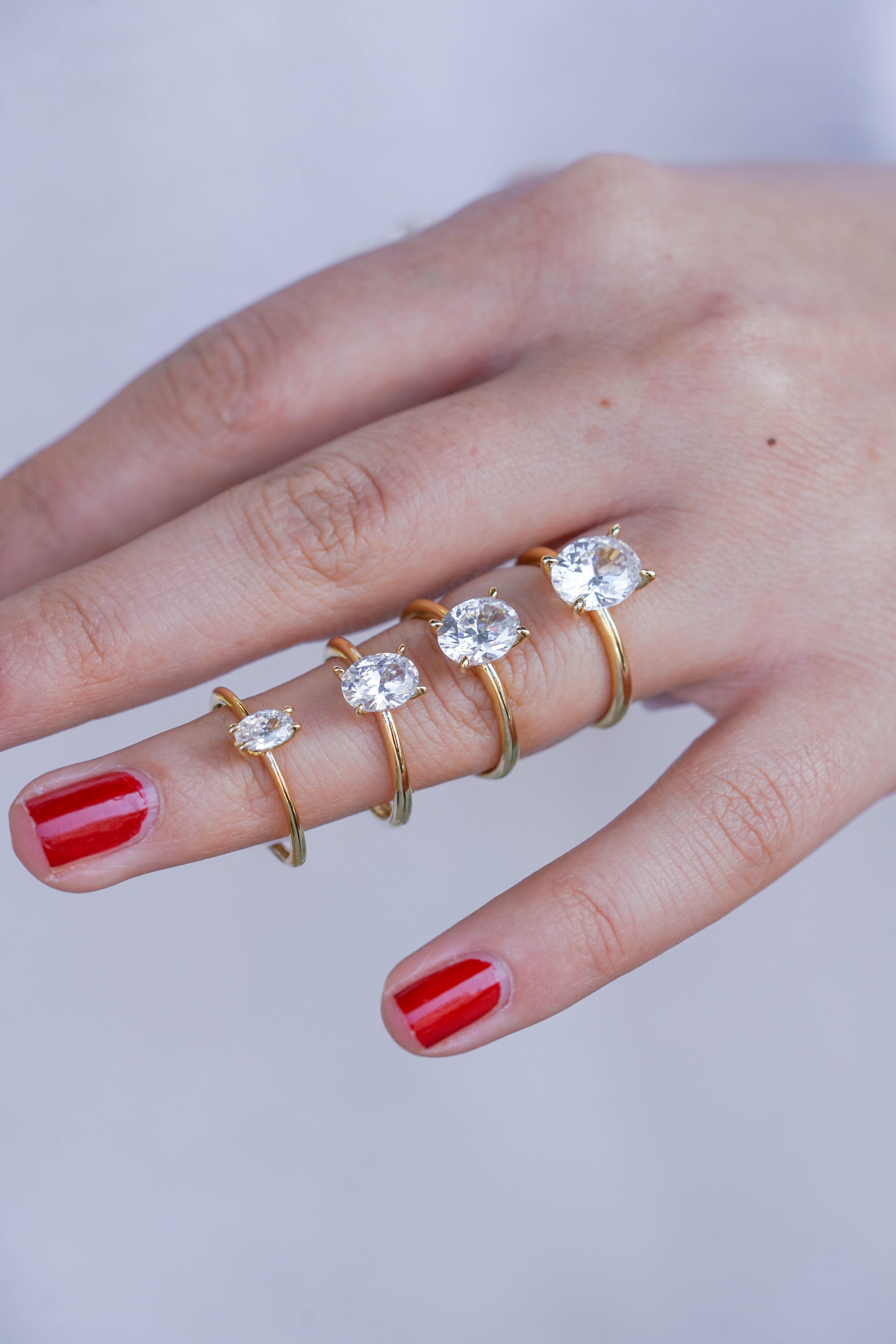 Oval Tektaş Yüzük (L)