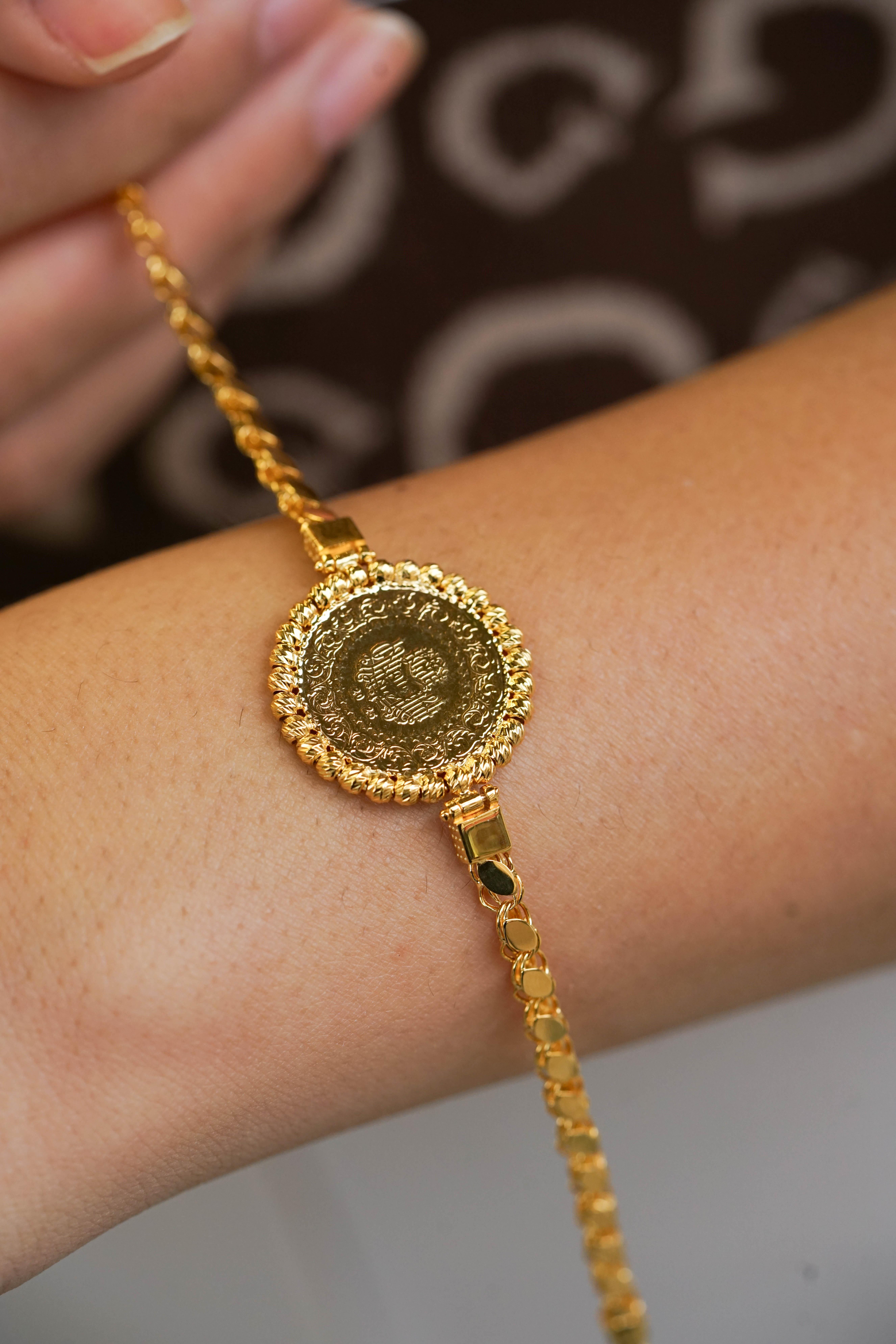 Pullu Çeyrekli Bileklik