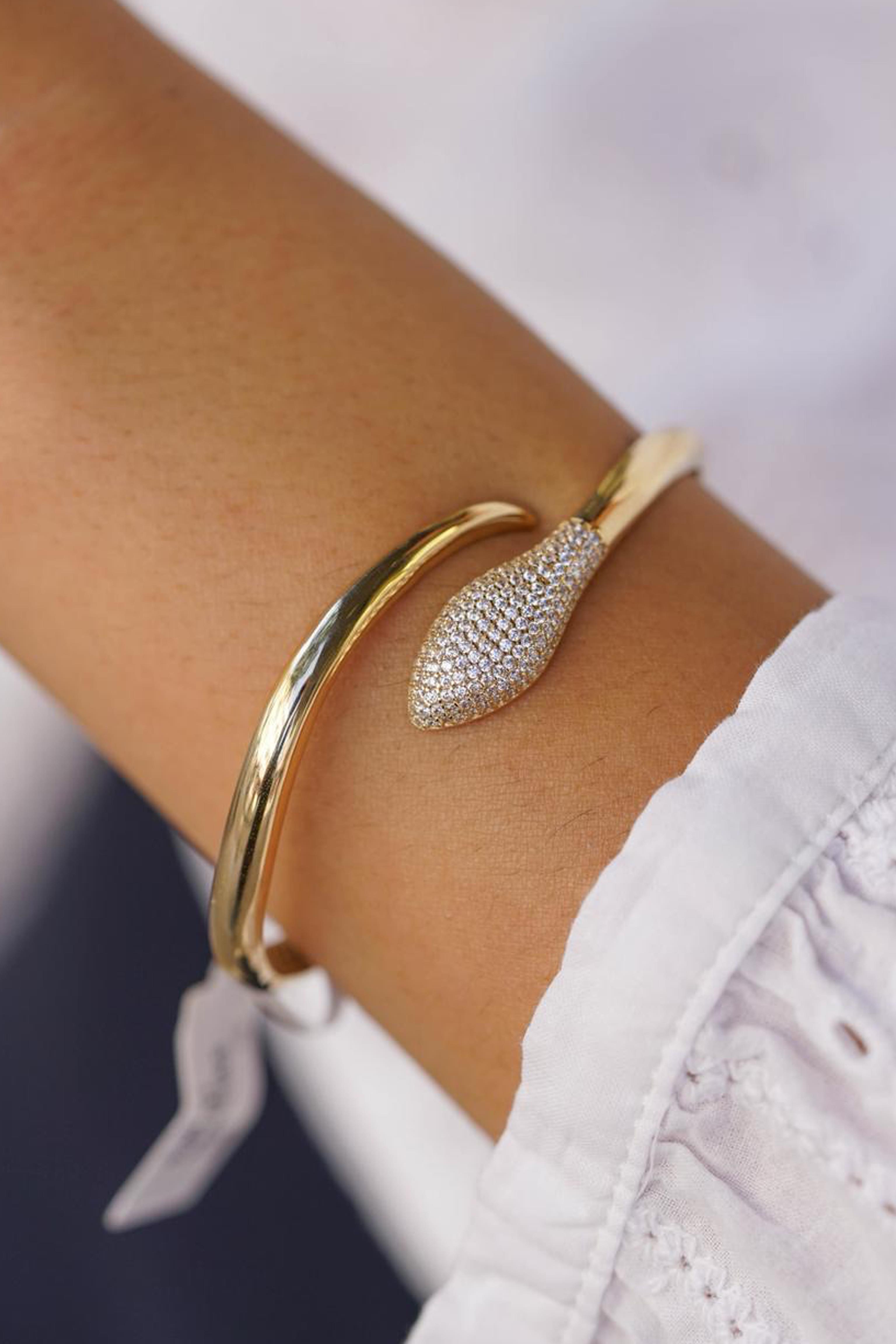 Snake Motif Kelepçe