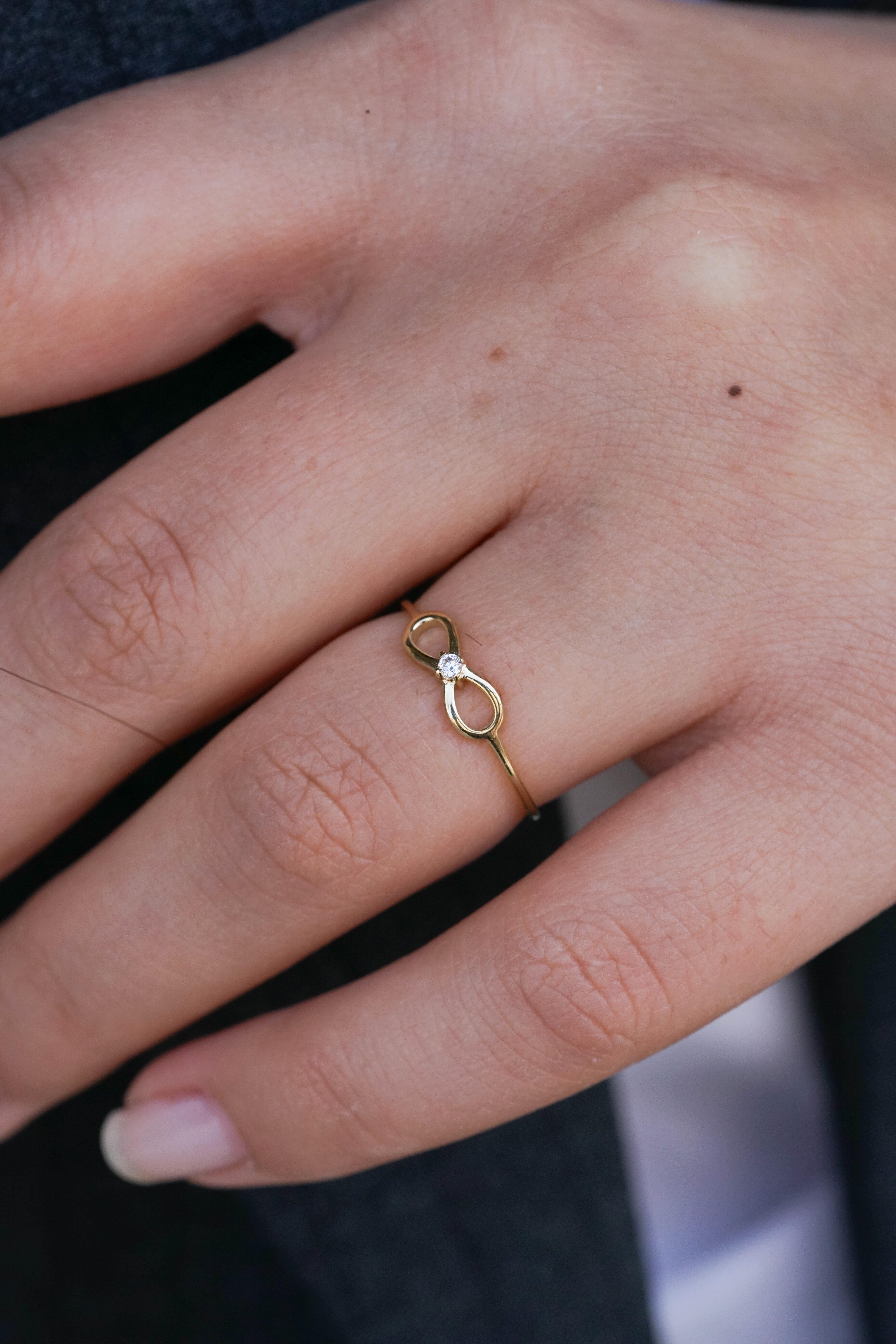 Taşlı Sonsuzluk Yüzük