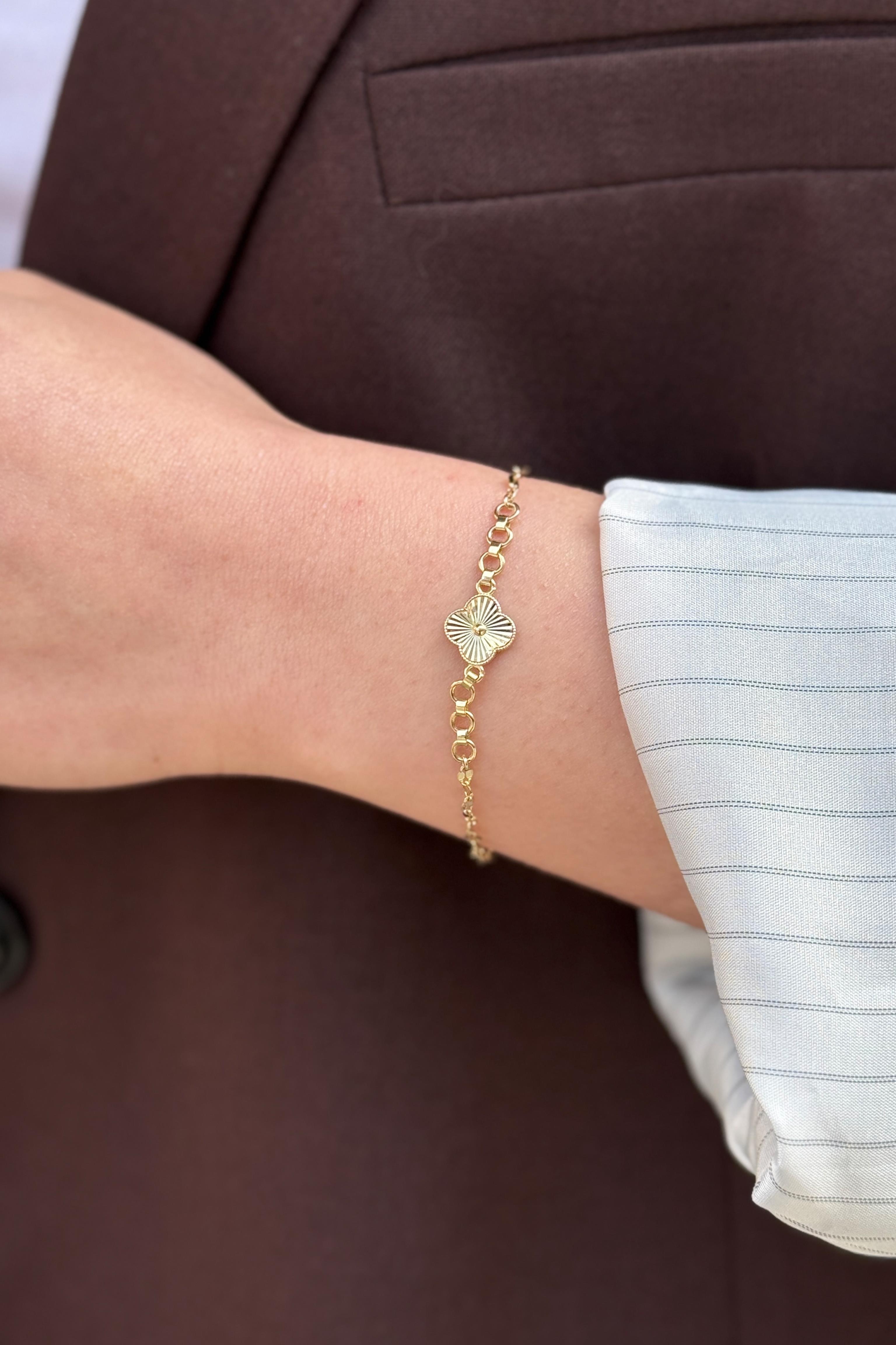 Yonca Bileklik