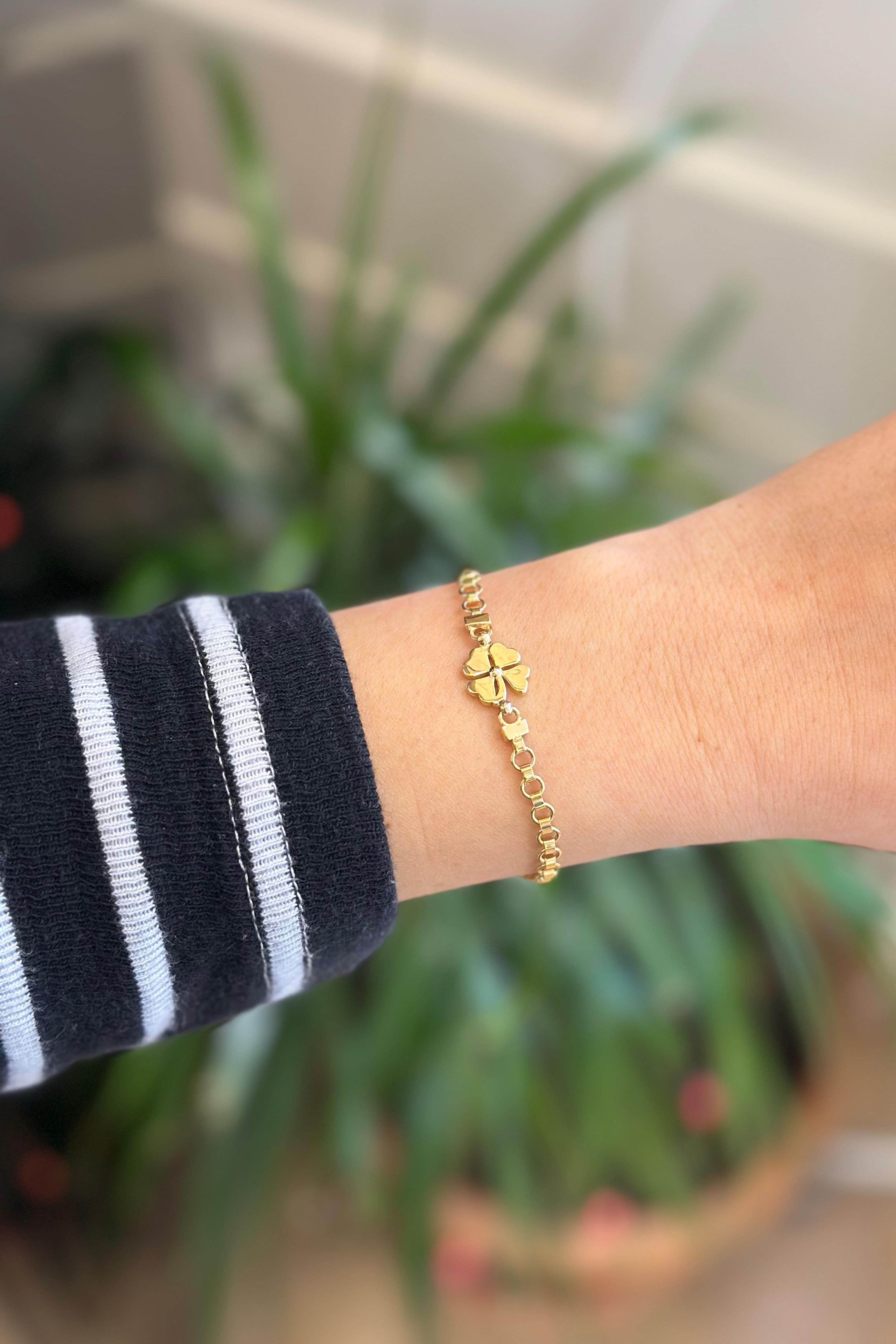 Yonca Motif Bileklik