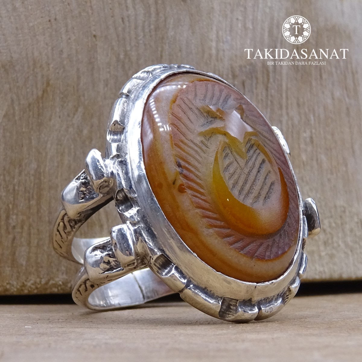 Ay Yıldız Kabartmalı Akik Taşlı Gümüş Yüzük