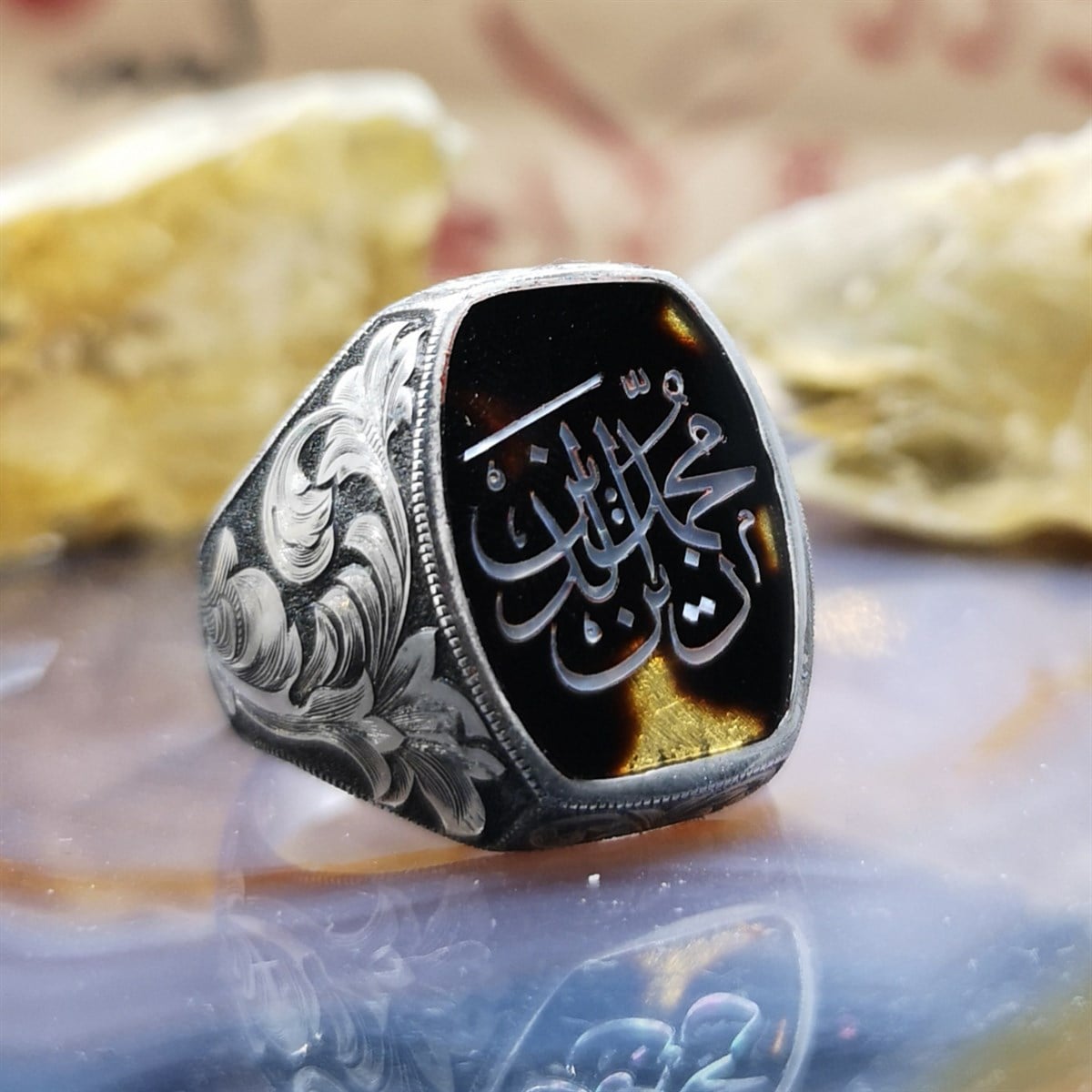 Barok Tarzı Gravür Kabartma ve Sedef Kakma El Yapımı Gümüş Yüzük 