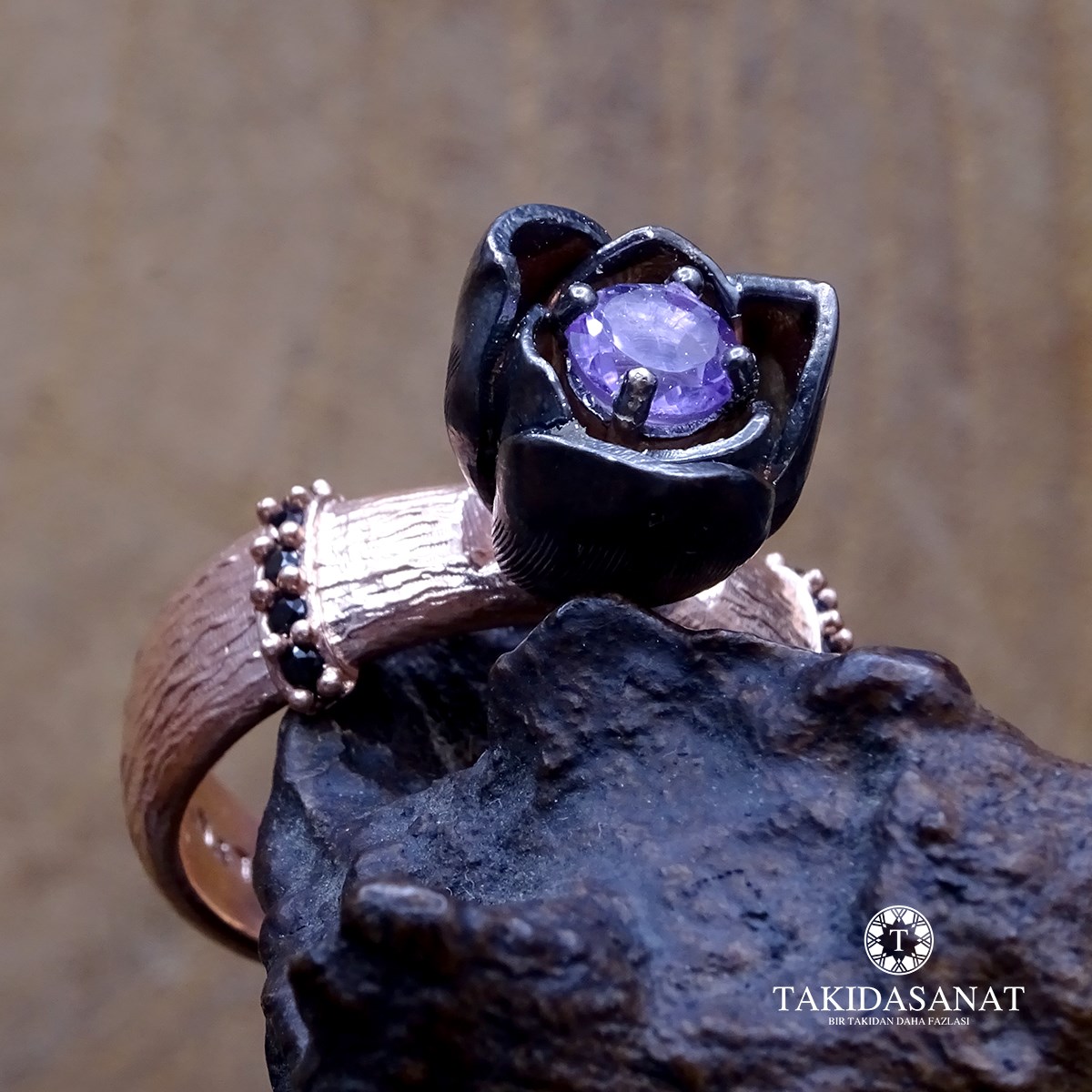 Emirgan Lalesi Tek Ametist Taşlı El Yapımı Bayan Yüzük