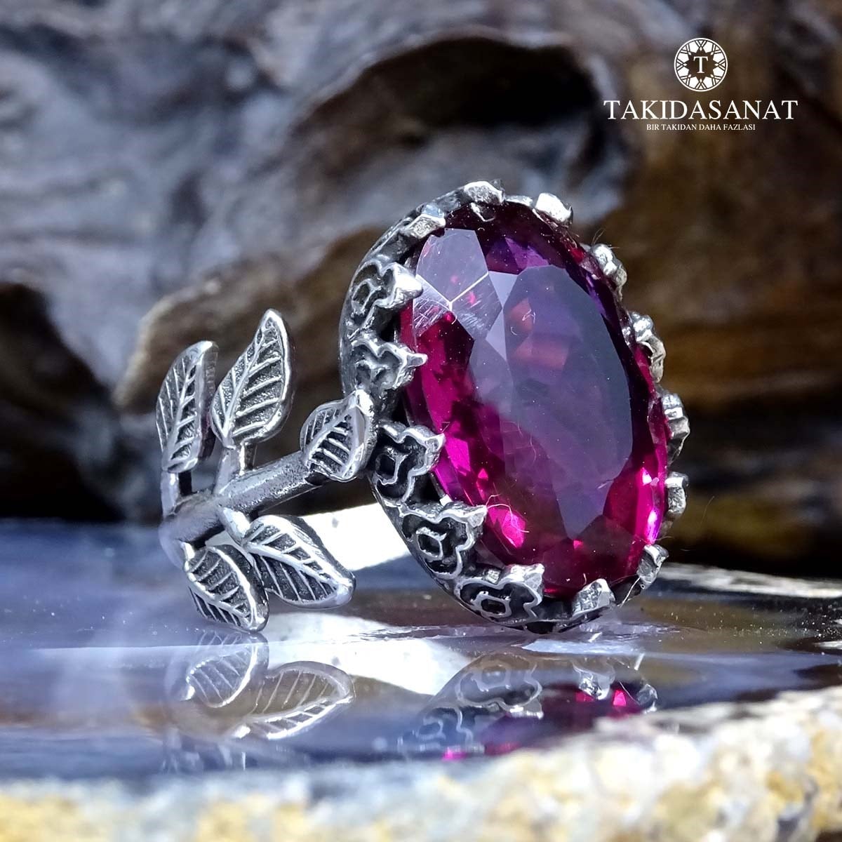 Yaprak Motif Hidroquartz Yakut Taşlı El Yapımı Gümüş Bayan Yüzük