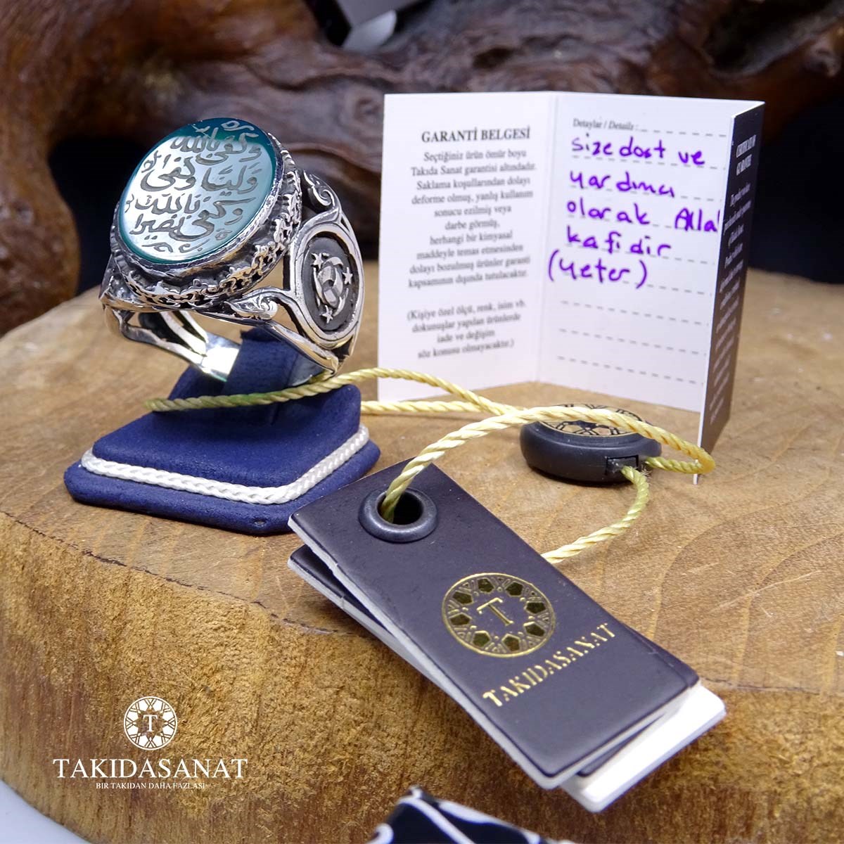 Dost ve Yardımcı Olarak Allah Size Yeter Yazılı Akik Taşlı El Yapımı Yüzük