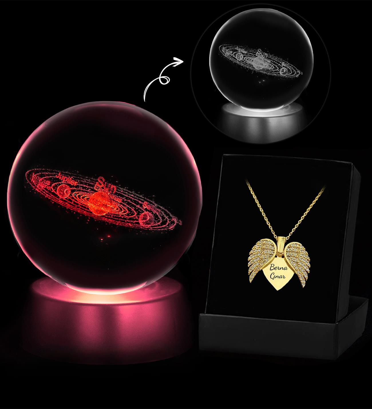 Kişiye Özel Açılır Kanat Melek Kolye & 3D Samanyolu Galaksi Temalı Işıklı Cam Küre Hediye Seti